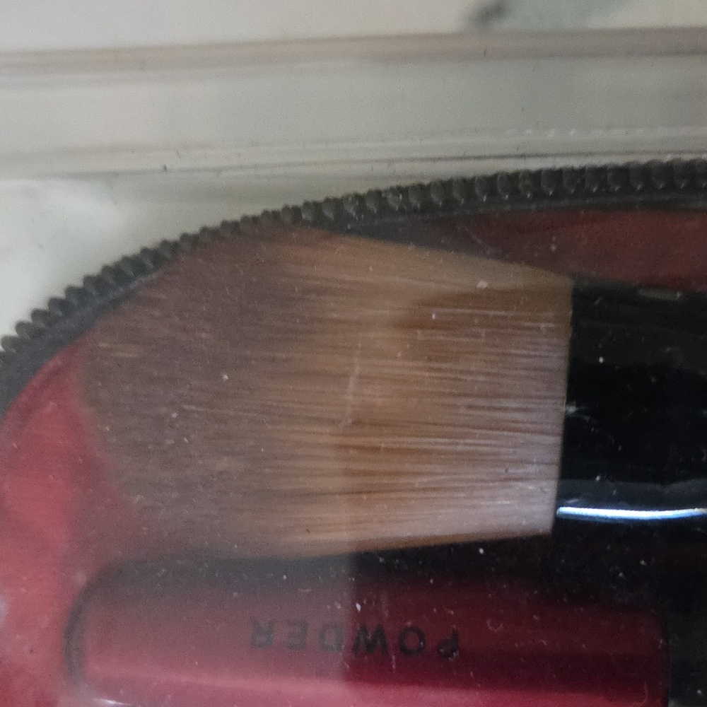 Posh 5-Piece Mini Brush Kit includes foundation brush - Picture 4 of 10
